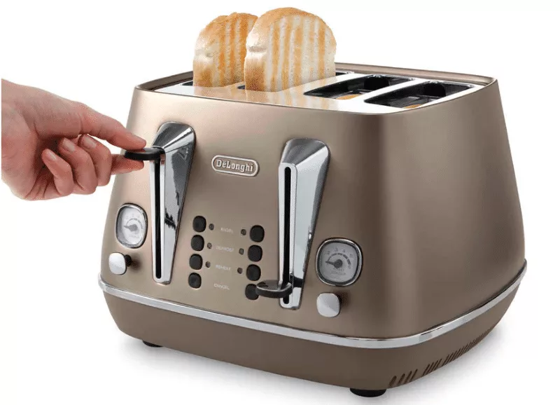 DeLonghi Distinta Toaster