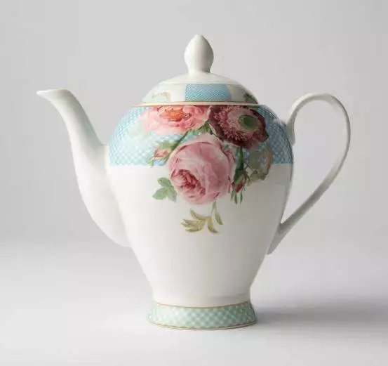 Jenna Clifford – Italian Rose Teapot