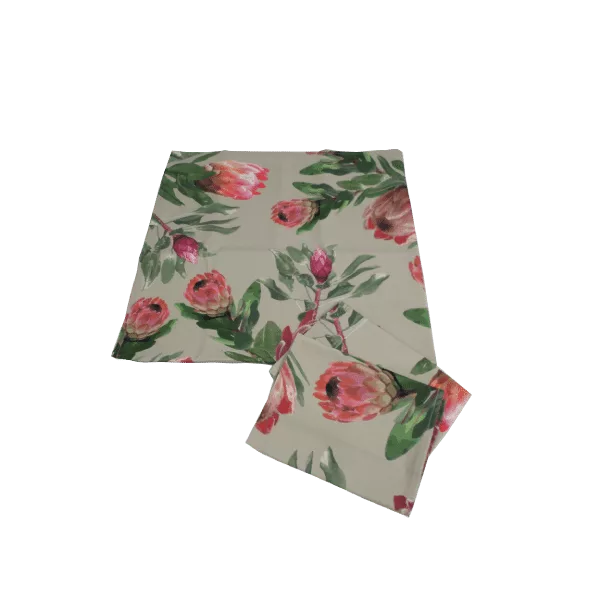 Protea Overlay & Serviette Set